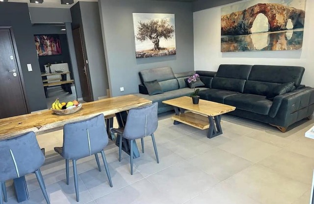 Suite 4 on the hill - Stunning Panoramic View