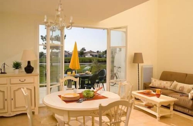 Terrace, parking, 74m², Saint Gilles Croix de Vie