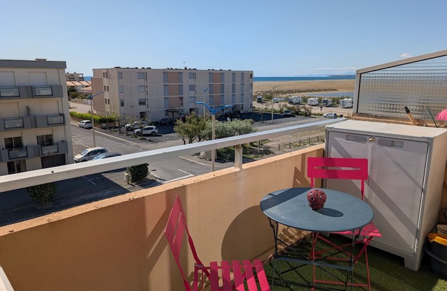 Modern T3 Apartment 5/6 People with Pool and Parking