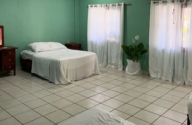 Cozy studio in lovely Felipe Carrillo Puerto with WiFi, AC