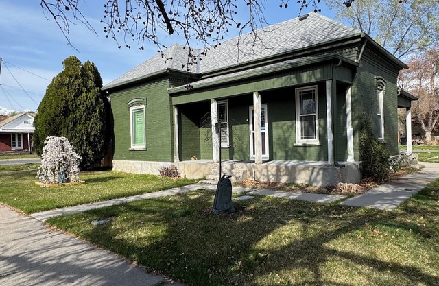 Charming 2-bedroom house with AC, WiFi in wonderful American Fork