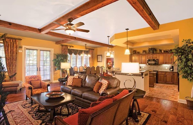 Fantastic 4 bedroom Presidential Sleep up to 14! Shawnee On The Delaware!