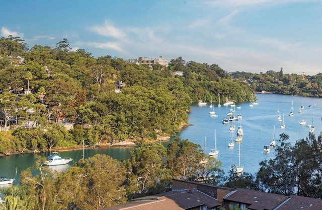 Two-Bedroom Apartment with Parking in Lane Cove