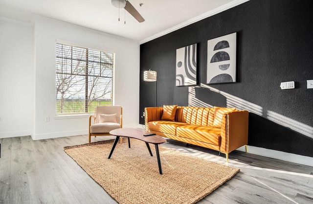 Boulevard Stays 1BR by the Stadium Pool, Parking, Gym 11