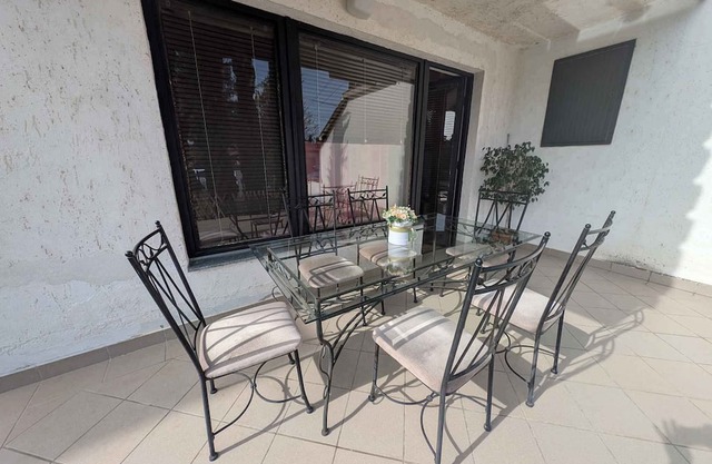 Holiday apartment with terrace, air conditioning and WLAN