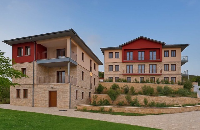 Arktos Hotel Family Stay with Lake View