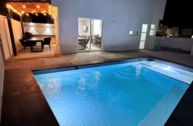 House with its own pool-Almarena