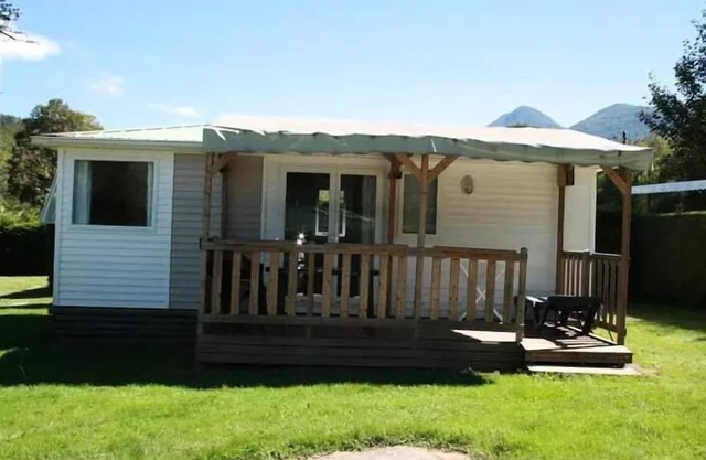 MOBIL-HOME ERCE with covered terrace 2 shower rooms 4 persons