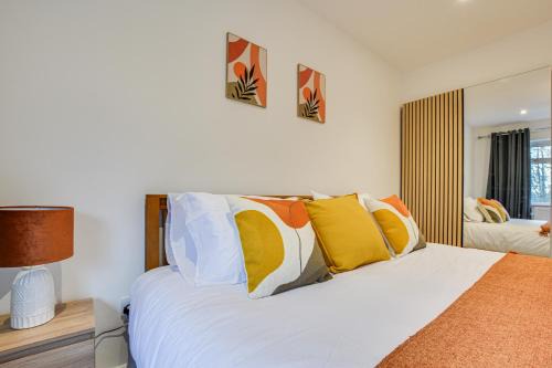 Modern and stylish 2 beds house