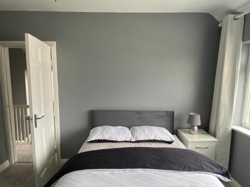Double size bed