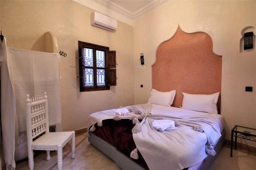 Room in Guest room - Riad Ralhaya, calm and voluptuous luxury in the heart of Marrakech - 9