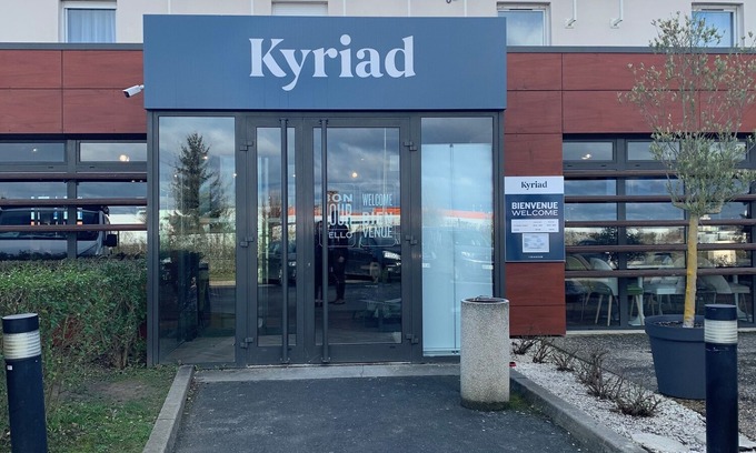 Crepy-en-Valois Hotel | Kyriad Crepy en Valois