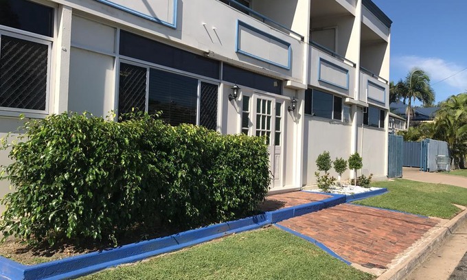 Allenstown Hotel | The Q Motel Rockhampton