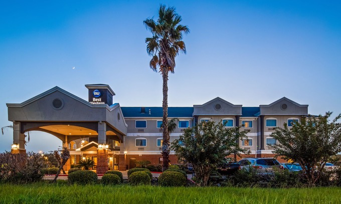 Texas City Hotel | Best Western Mainland Inn & Suites