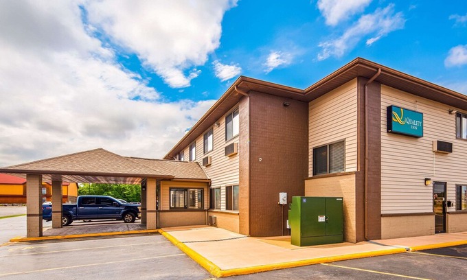 Tomah Hotel | Quality Inn Tomah