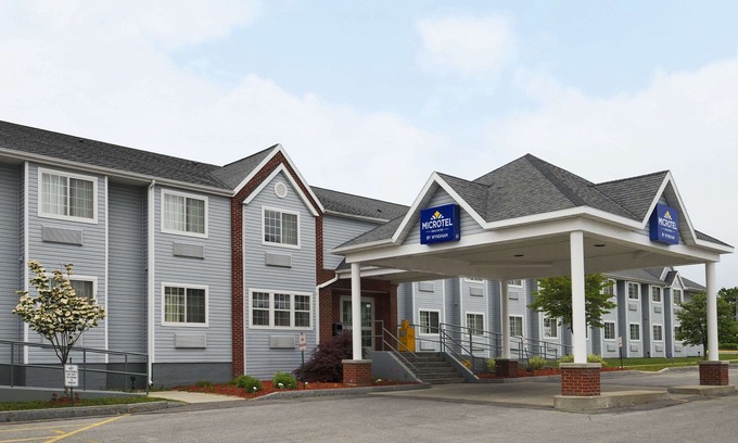 Baldwinsville Hotel | Microtel Inn & Suites by Wyndham Syracuse Baldwinsville