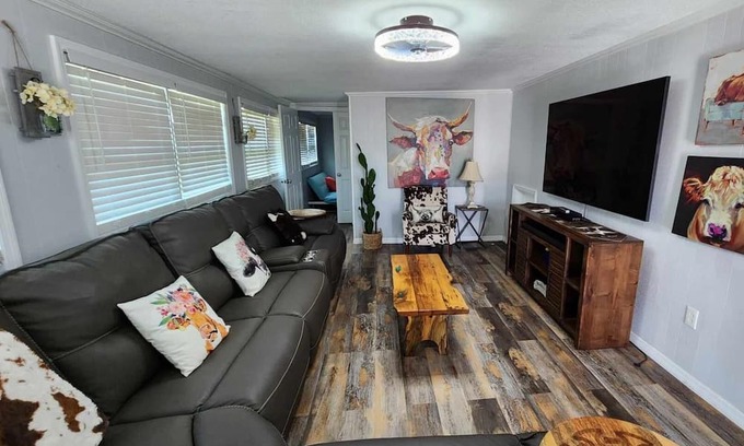 River Ranch Cottage | Welcome to our Florida Flamingo Cottage at River Ranch Resort! 53