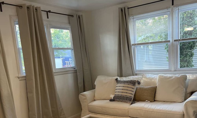 Somers Point House | Bright & Airy Boho Romantic Lil Summer Home near Ocean City