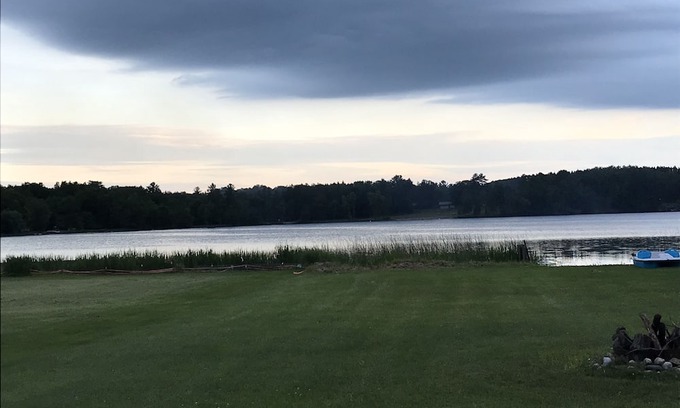 Loretto House | LAKE HOUSE LOCATED ON LAKE MARY