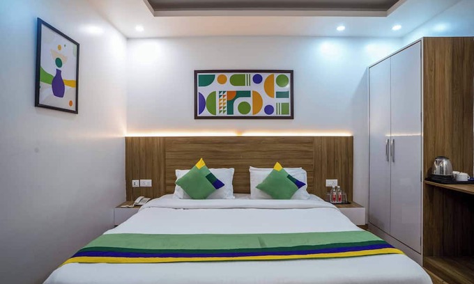 Rajgurunagar Hotel | Treebo Sairadha