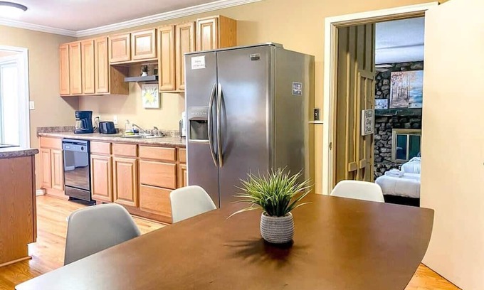 Madison House | Mahan Splashdown