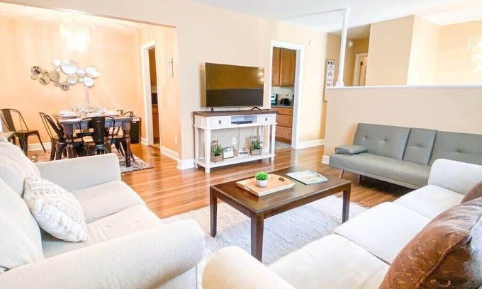 Huntsville House | Belvoir Drive Southern Charmer