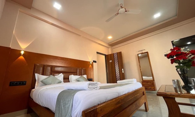 Bhilar Hotel | Assort Villa