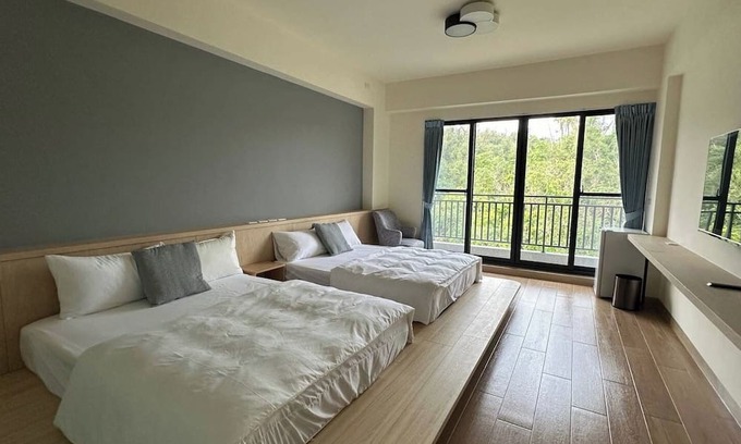 Xiaoliuqiu Bed & Breakfast | Polar bear bnb