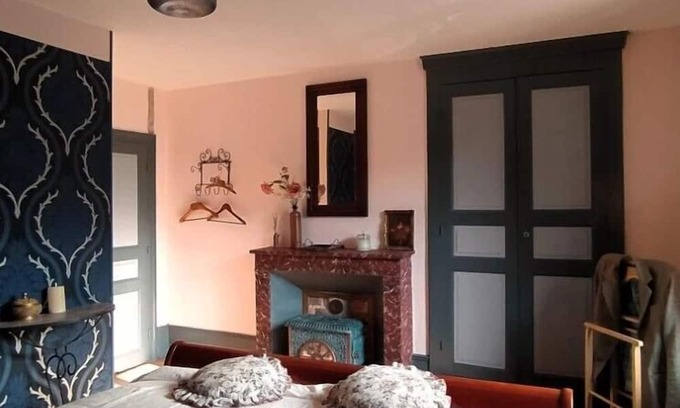 Arleuf Hotel | Maison p'tite Anne