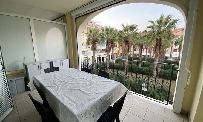 Villa Musone Apartment | Ref 37 Summer rental – Seafront two bedroom apartment