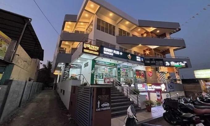 Satara Hotel | Sunny Executive Satara