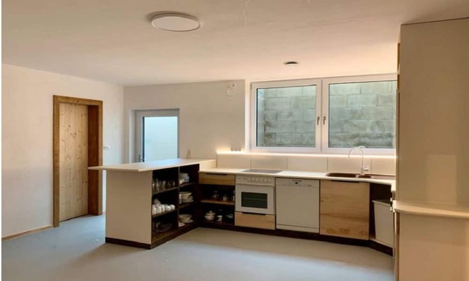 Westendorf Apartment | Bright 4-room basement apartment with private access and 3 parking spaces