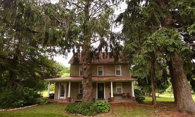 Smithsburg House | Pleasant Valley Farm House