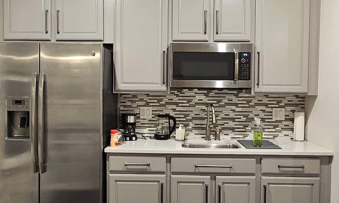 Parker Apartment | Cozy 1-bedroom with WiFi and AC in enchanting Aurora