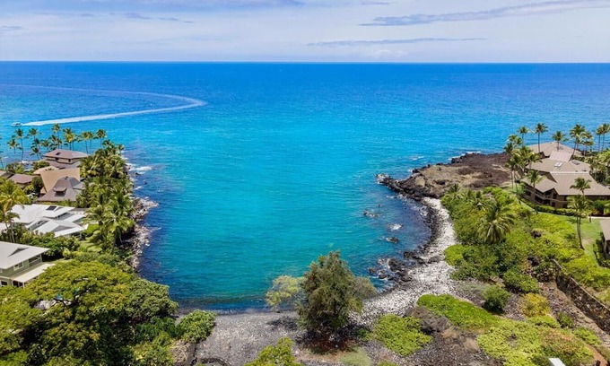 Keauhou House | Manukai Hale: Luxe Golf View, Pool, Boho Charm, & Prime Location Near Heeia Bay