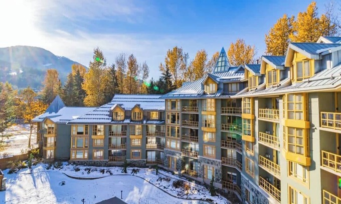 Whistler Cay Heights Apartment | Spacious Two Bedroom Apartment in Whistler - 530