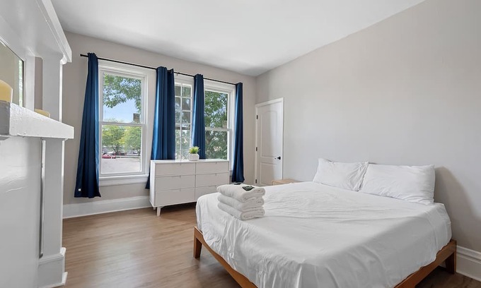 Merion Village Apartment | Merion Village Residences 1166.5 – Charming 2 BDR, Walk to German Village!