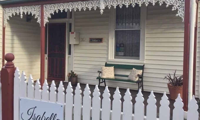 Kyneton House | Four night stay minimum Kyneton