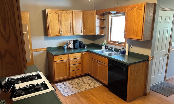 Waverly House | Waverly 3 Bed 2 Bath Homen
