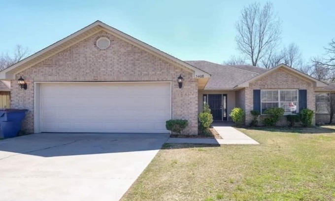 Fort Smith House | Spacious 4 Bedroom Home Minutes from Interstate.