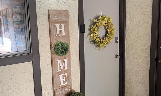 Grand Junction Condo | Charming 2-bedroom condo in fabulous Grand Junction with WiFi, fitness room