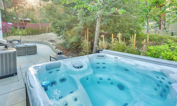 Lake Arrowhead House | Lake Arrowhead Home w/Patio & Hot Tub!