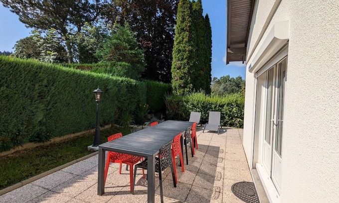 Dinoze House | Villa Dinozé, 5 bedrooms, 9 persons