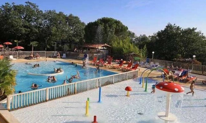 Crayssac House | Camping 4 étoiles - Parc aquatique - ccaadgh