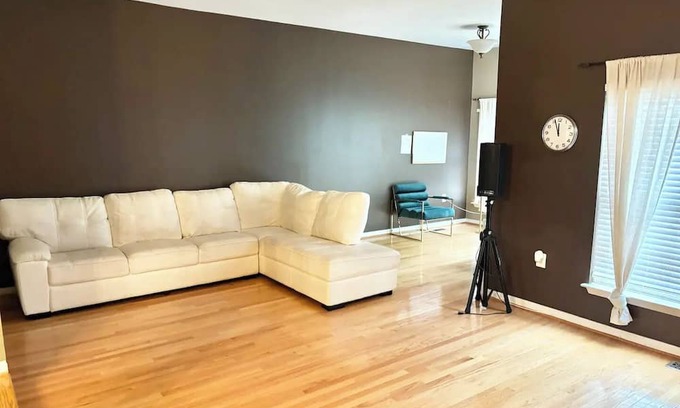 Dulles Town Center House | Affordable Spacious Family Home with Fishing Rods near Lakes, Shops and Malls