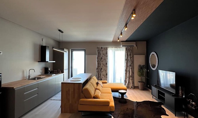 Sector 2 Apartment | WELCOME TO SILVIA B&B nApartament new building and amazing view!