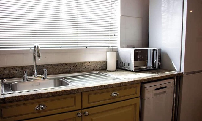 Marlborough House | 3-Bed+Parking Space-High Street
