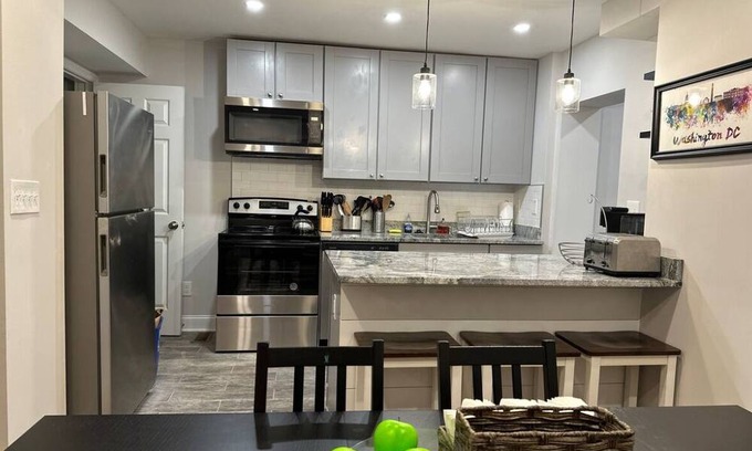 Northeast House | Fully furnished 4-bdr family-friendly townhome in NE of Washington DC
