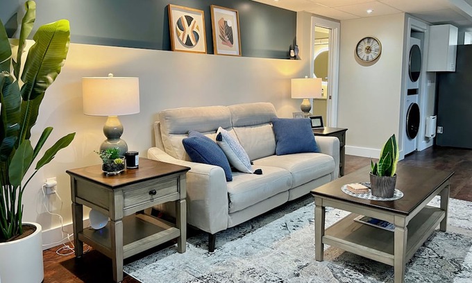 Prince George House | Inclusively Home - Buckhorn Suite