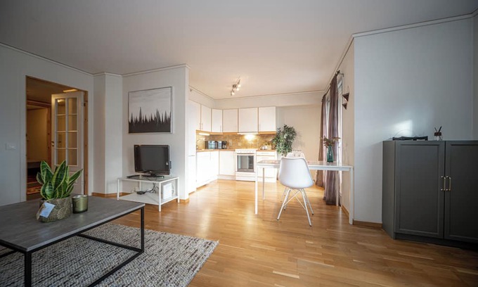Haugesund Apartment | 2-bedroom apartment in center of Haugesund with WiFi and parking